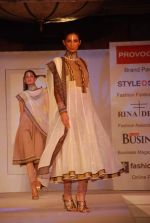 at Anita Dongre Cotton Council fashion show in Mumbai on 8th May 2012 (55).JPG